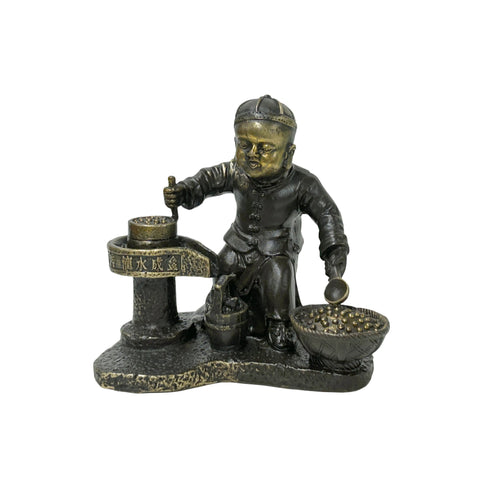 Vintage Bronze Color Metal Old Style Dressing Kid Grinding Pose Statue ws4742S