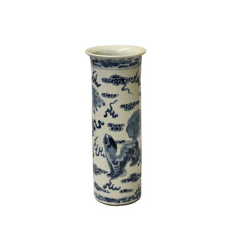blue white kirin graphic porcelain vase