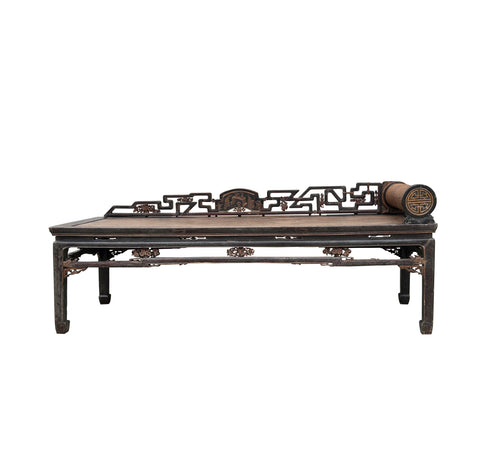 Vintage Chinese Fujian Chinoiserie Style Motif Carving Day Bed Chaise Bench GB030S