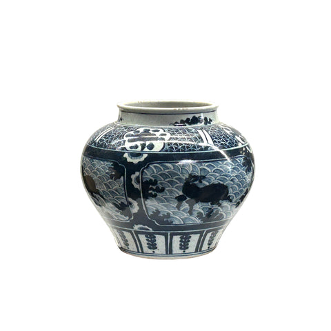 Vintage Blue White Mythical Graphic Fat Body Porcelain Vase Jar ws4451S