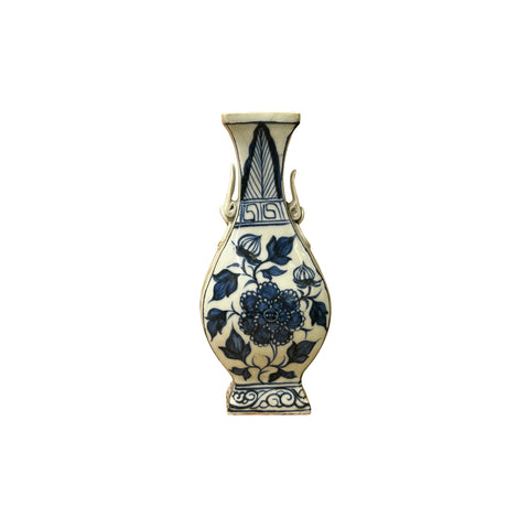 Small Distressed Finish Pear Shape Blue White Graphic Porcelain Vase ws5055S