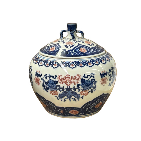 Chinese porcelain round box