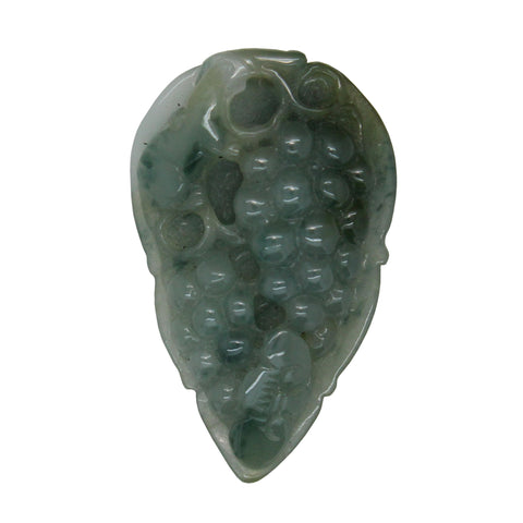 green jadeite grape shape pendant