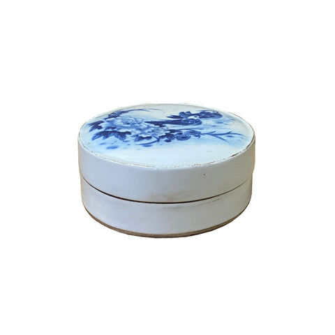 Chinese blue white porcelain box - asian porcelain round box