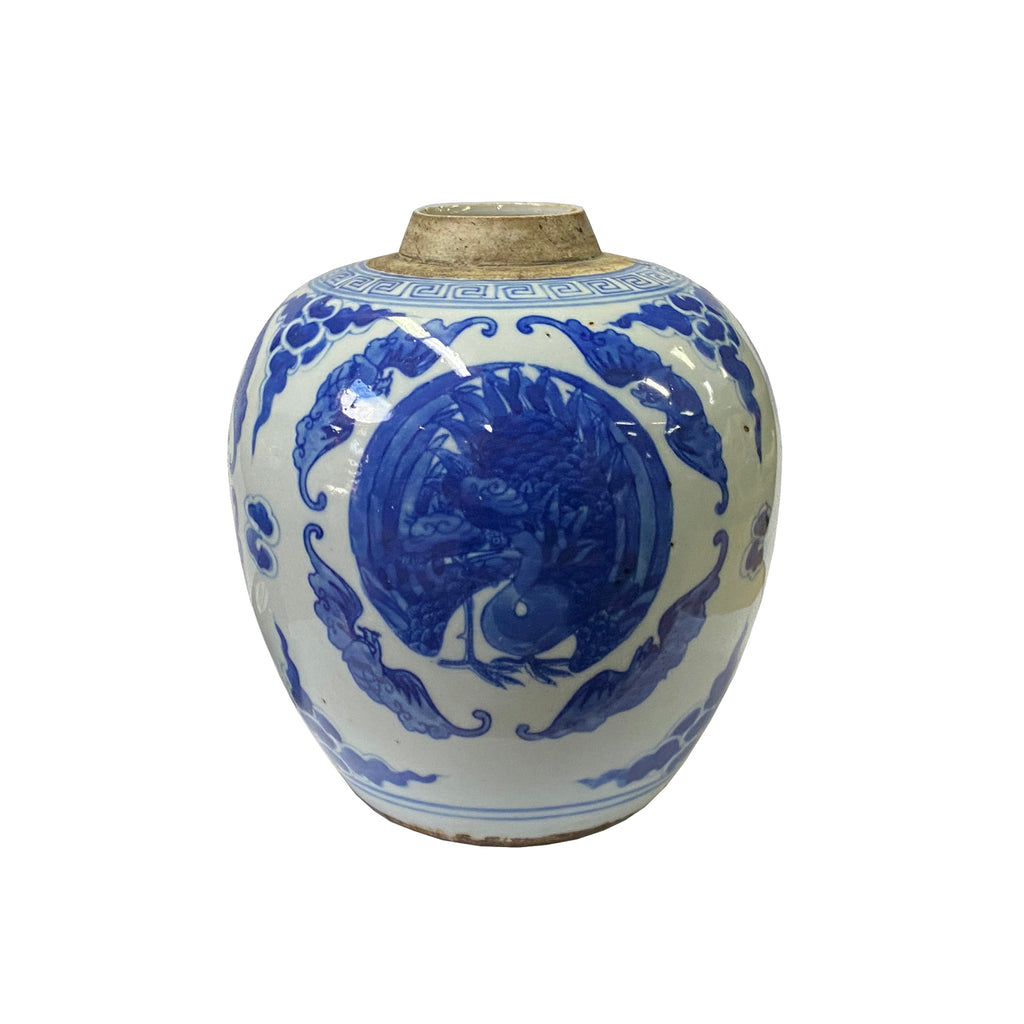 Oriental Handpaint Bird Bat Small Blue White Porcelain Ginger Jar ws2324S Oriental Handpaint Bird Bat Small Blue White Porcelain Ginger Jar ws2324S