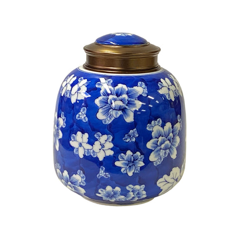 blue white jar - tea leaf container - oriental flower porcelain urn