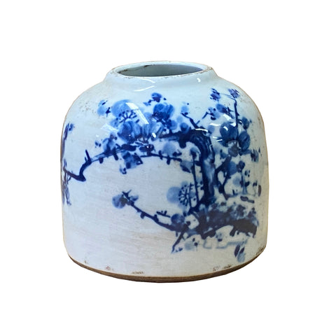 blue white vase - chinese porcelain small vase