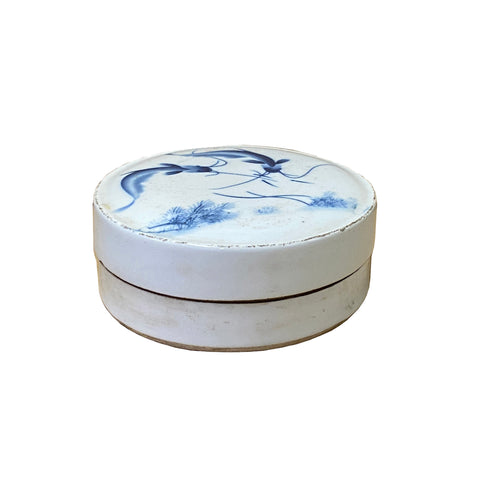 Chinese blue white porcelain box 