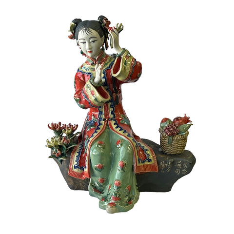chinese qing dynasty dressing lady figure - oriental porcelain dressing lady figure