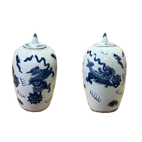 Chinese blue white temple jar - asian foo dogs porcelain jar - Chinese ginger jars