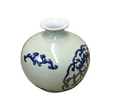 Chinese Oriental Ceramic Light Celadon Green Blue Graphic Vase cs4108S