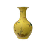 Chinese Handmade Crackle Yellow Porcelain Fruit Grasshopper Graphic Vase ws1648S