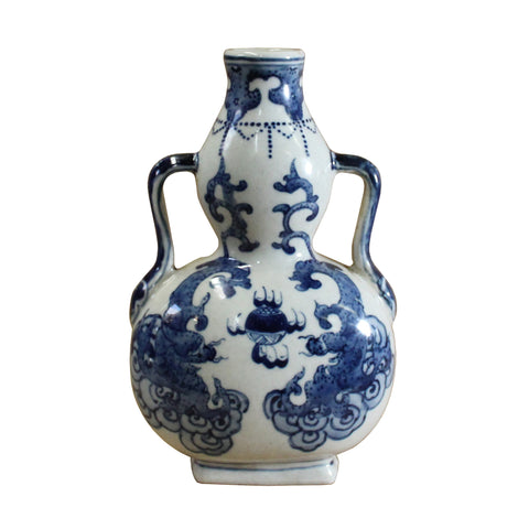 blue white vase - Chinese vase - porcelain vase