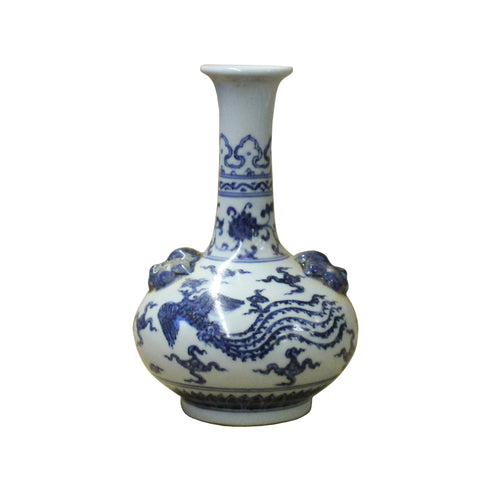 blue white vase - Chinese vase - porcelain vase